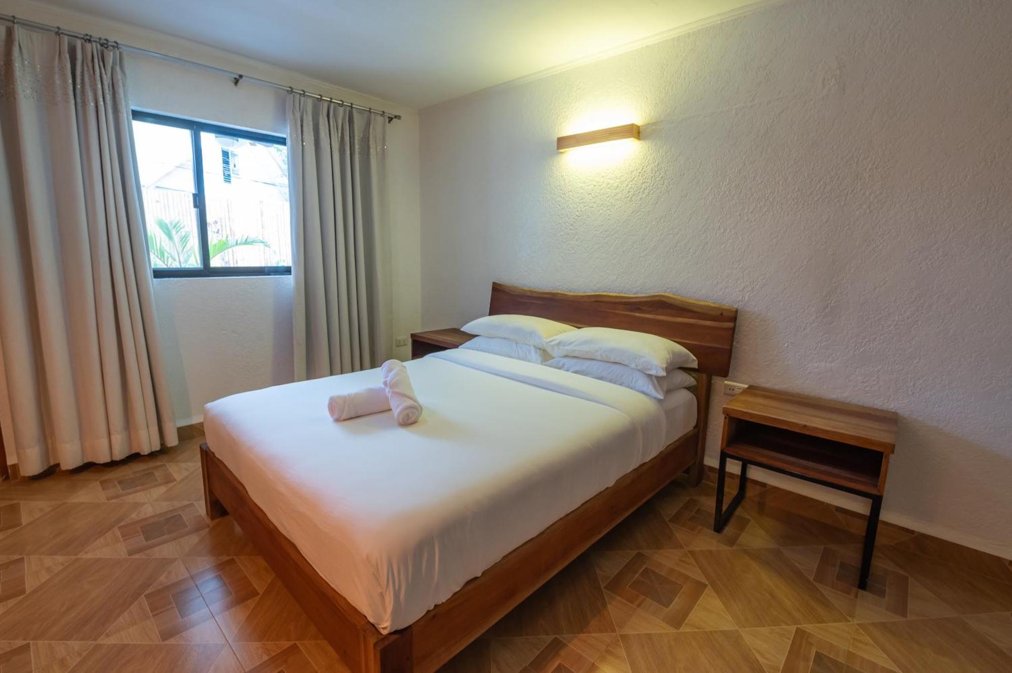 Alona Garden Suites Panglao Exterior foto